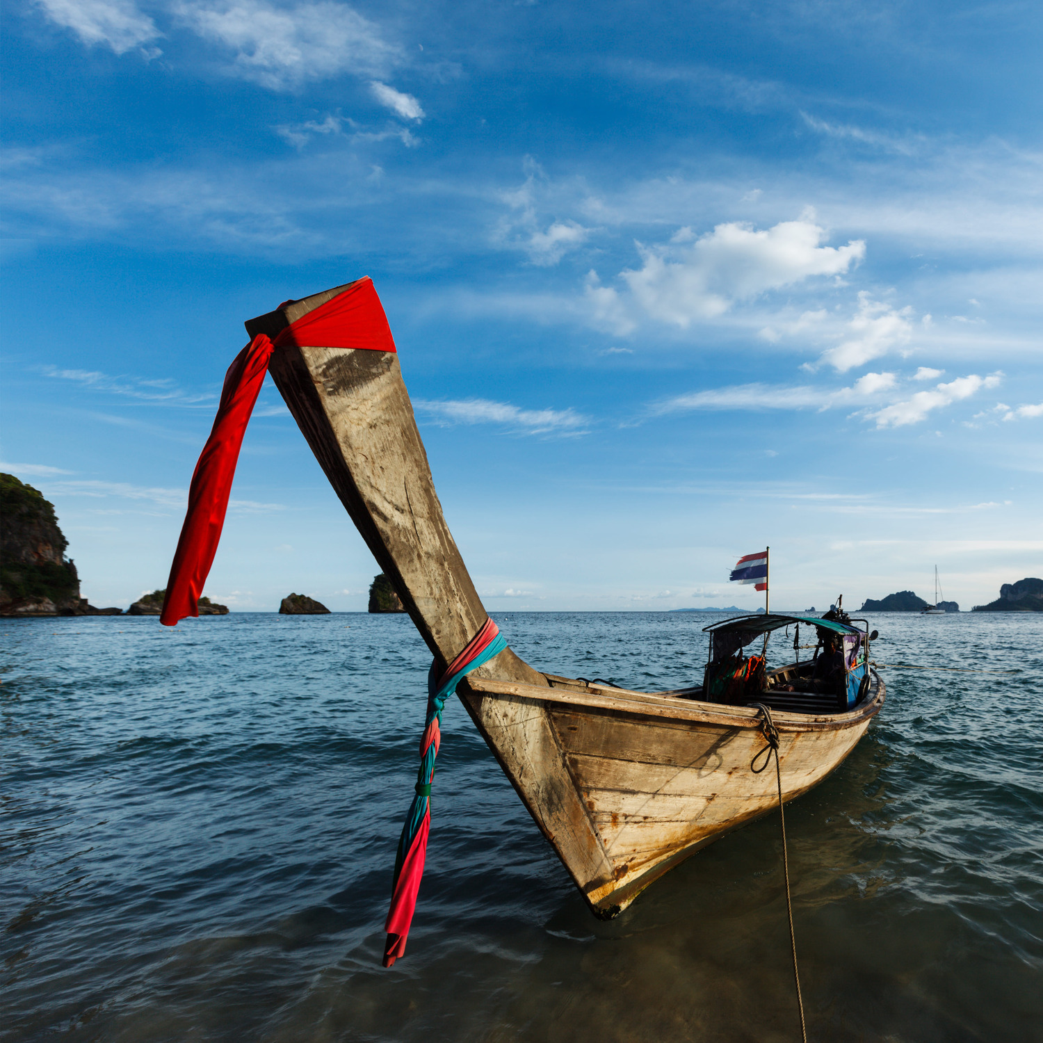 long-tail-boat-on-beach-thailand-2021-08-26-22-58-16-utc (1) (1)
